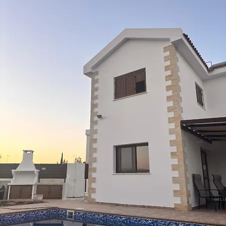 Pavlina Villa Aya Napa