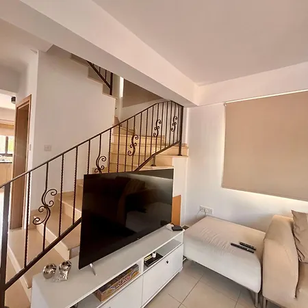 Villa Pavlina Aya Napa