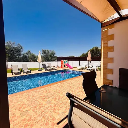 Villa Pavlina Aya Napa