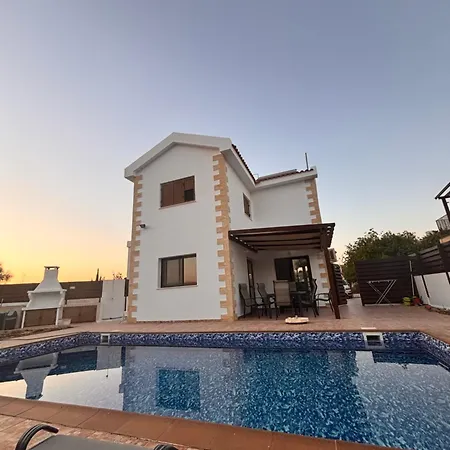 Pavlina Ayia Napa