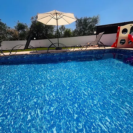 Pavlina Villa